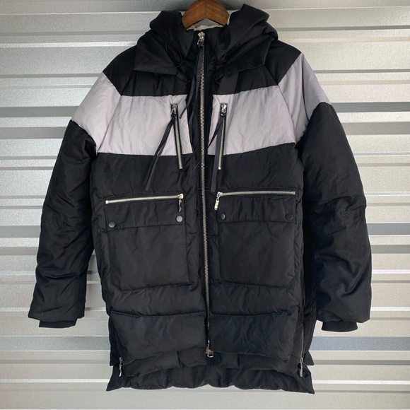 Black with Grey Color Blocking Oversized Puffer Down Sherpa Hooded Coat Medium - Picture 1 of 7